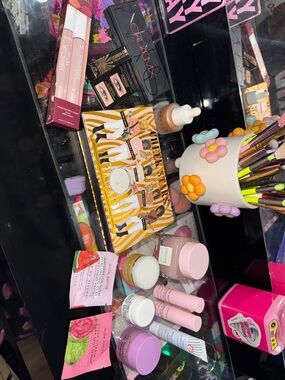MAKEUP + SKINCARE BUNDLE